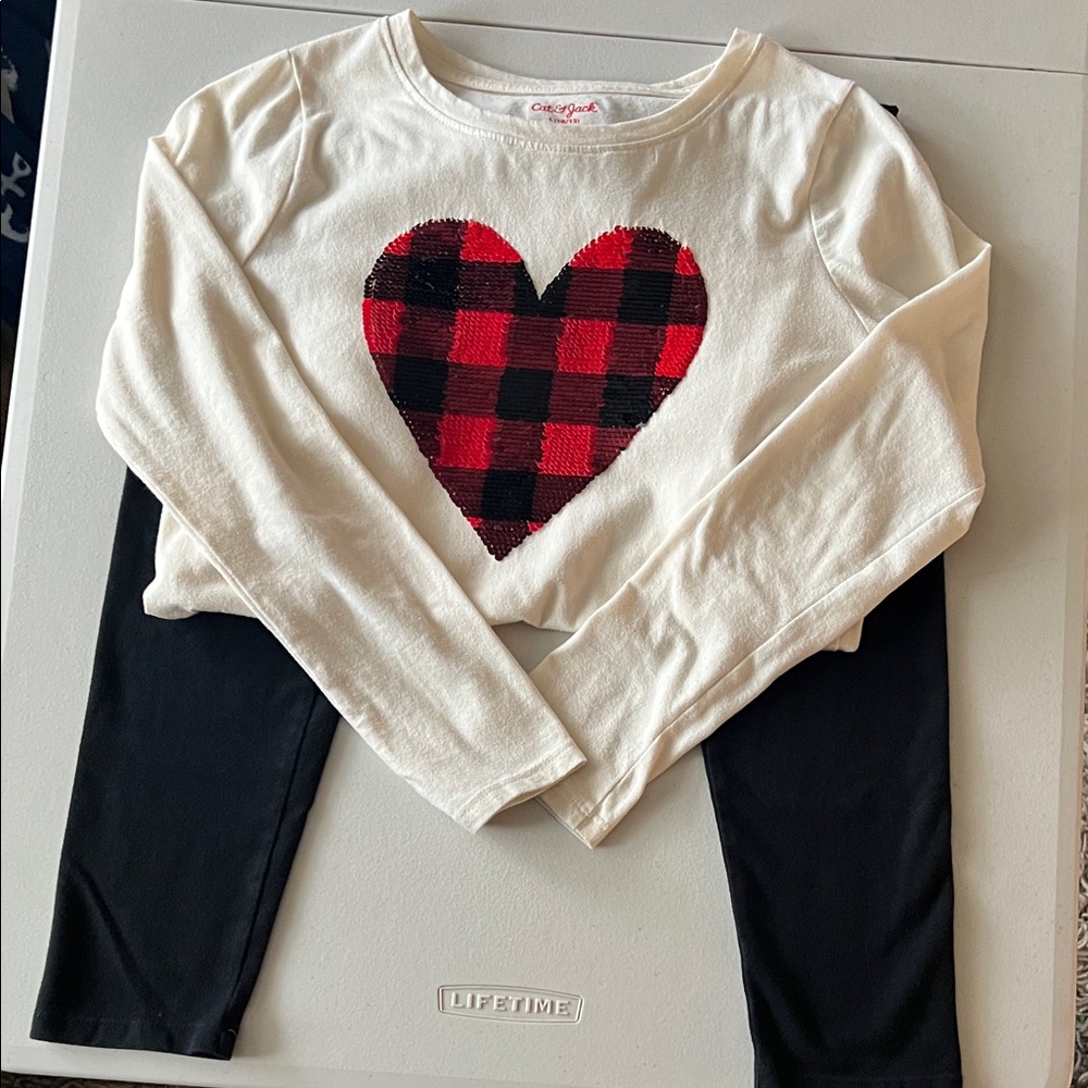 Cat & Jack Sequins Heart Top With Black Leggings